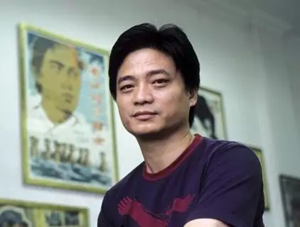 崔永元怒写长文检举“流氓”警察，却惨遭微博封杀
