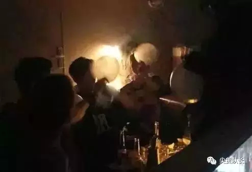 夜店10块钱的气球就能安全飞行？上瘾后照样毁了你