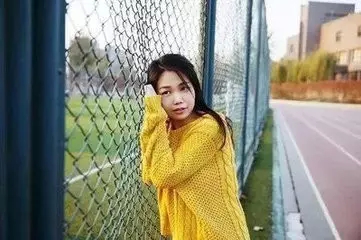 花粥：唱歌那么污，一定是个可爱的女孩子！