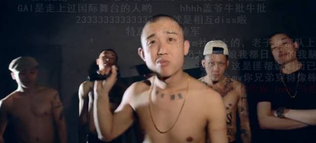 今天叫赵雷老公，明天叫Rapper欧巴，假粉们，放华语乐坛一