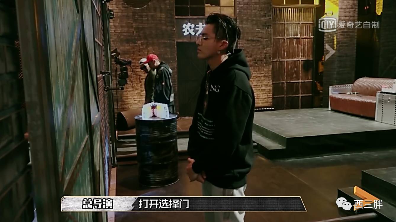 “有嘻哈”吴亦凡下台公演新歌《6》，至于表演好坏：我觉得不行