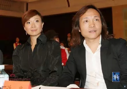 许巍、叶蓓新歌首发：我们依旧是个流浪的孩子
