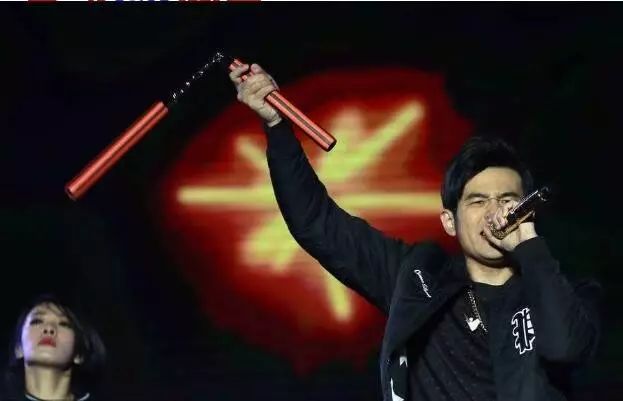 周杰伦说唱有多牛逼，你们心里没点儿B数吗？