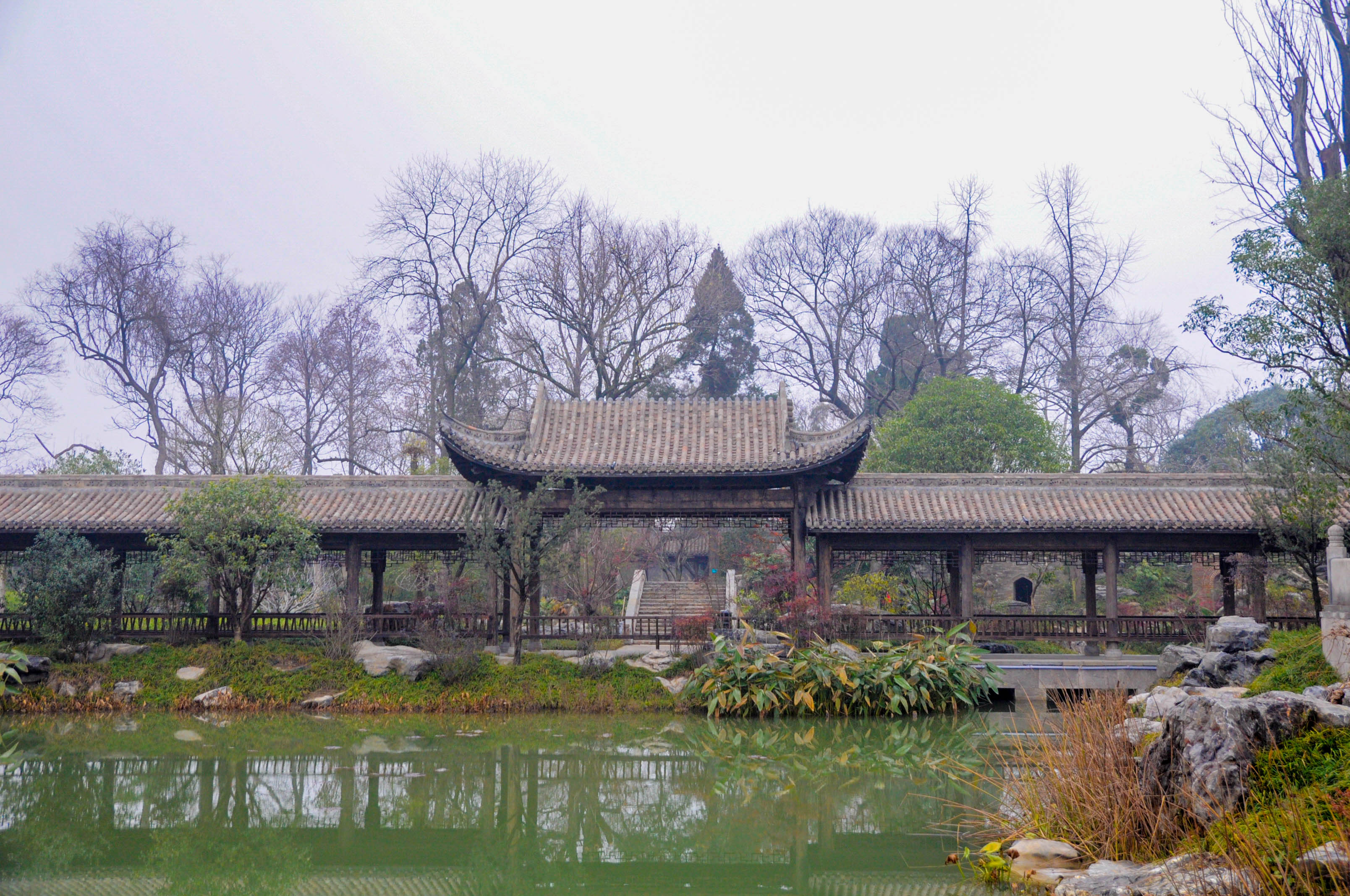 坐落於潁上城西五里湖畔的潁上尤家花園,又稱