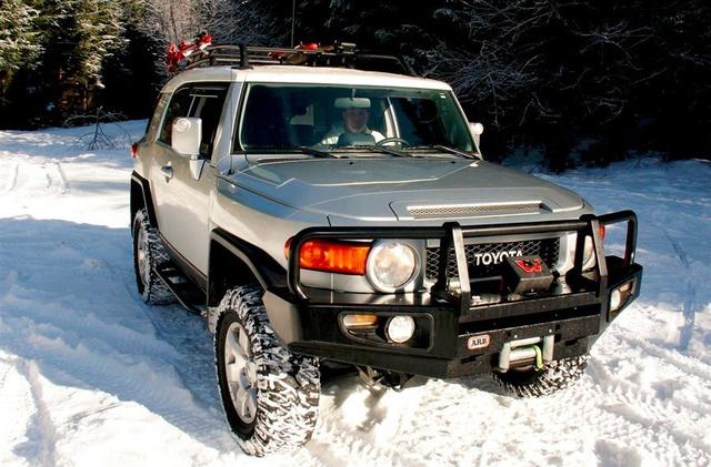 2017款丰田fj酷路泽为越野而生经典造型fj酷路泽4000改装范例