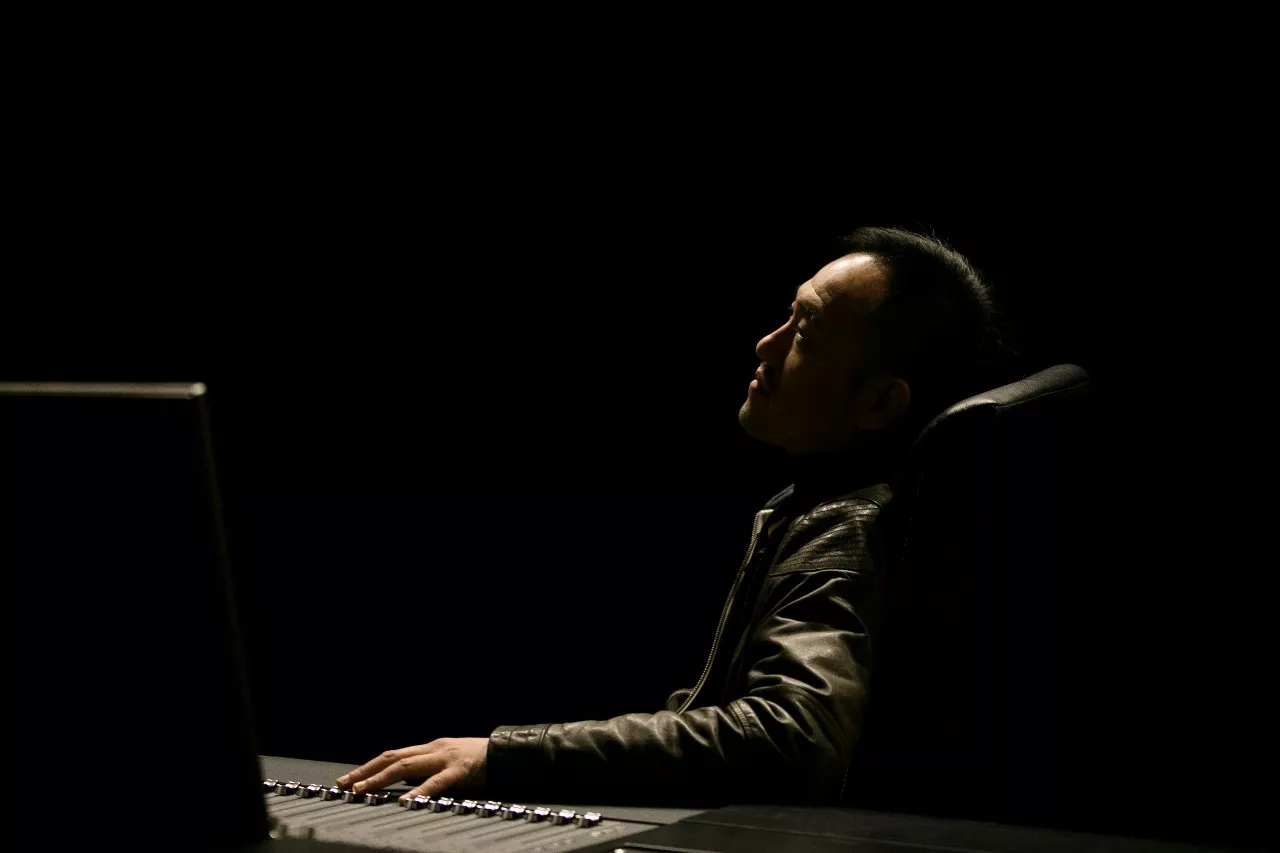 推乐队张铁：空喊摇滚牛逼的人，都TM是耍流氓！
