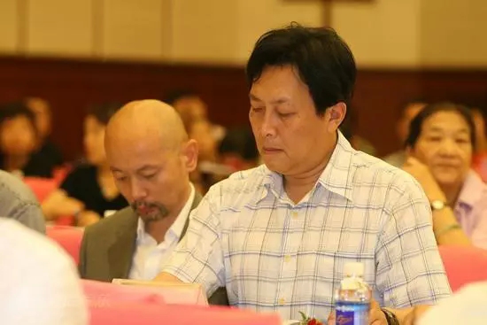 蠢货唐国强其人