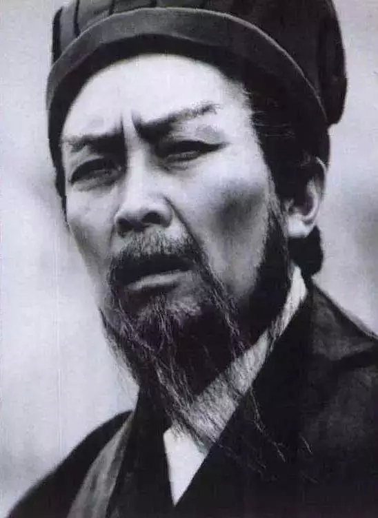 蠢货唐国强其人