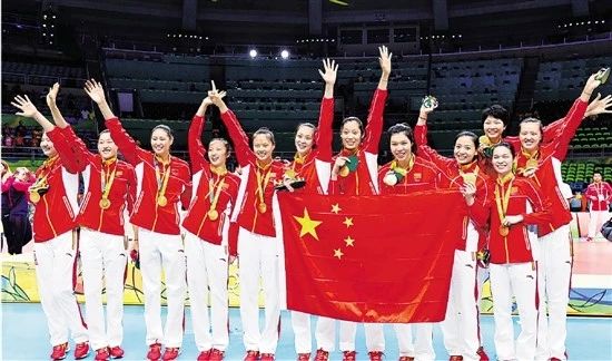 中国女排2-3惜败巴西队，你不是一个人在战斗！