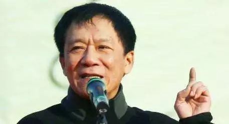 除了这个离经叛道的相声鬼才，谁还敢收郭德纲为徒？