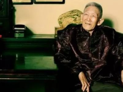 除了这个离经叛道的相声鬼才，谁还敢收郭德纲为徒？