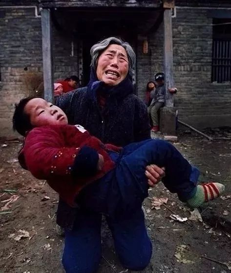 他镜头下的人间，恰似一场炼狱