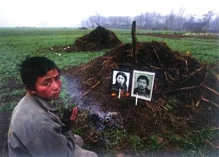 他镜头下的人间，恰似一场炼狱