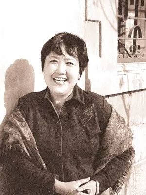 这位怒骂北大的“反革命”作家，与中国教育一斗就是70年！