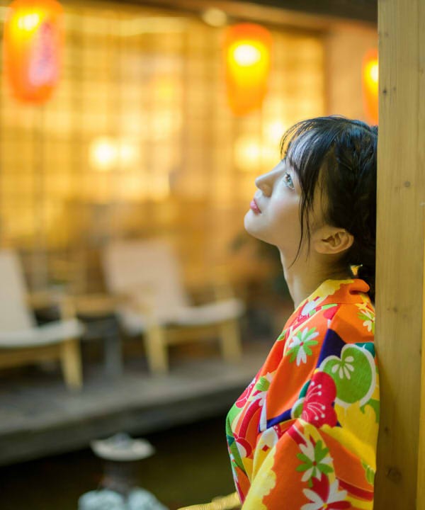 甜瓜瓜,陕西人,95年射手座,毕业于西安建筑科技