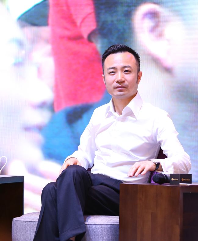 俞凌雄坚定信仰负重前行