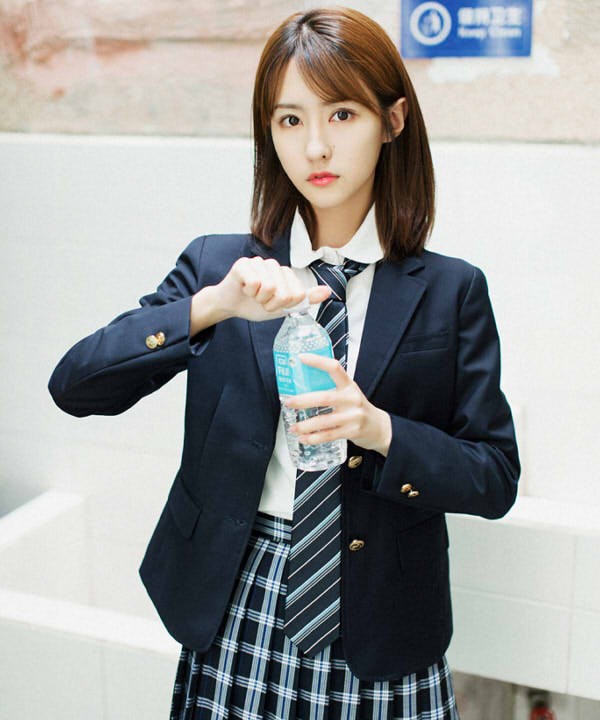 曹明悦新疆乌鲁木齐女孩95年天蝎座