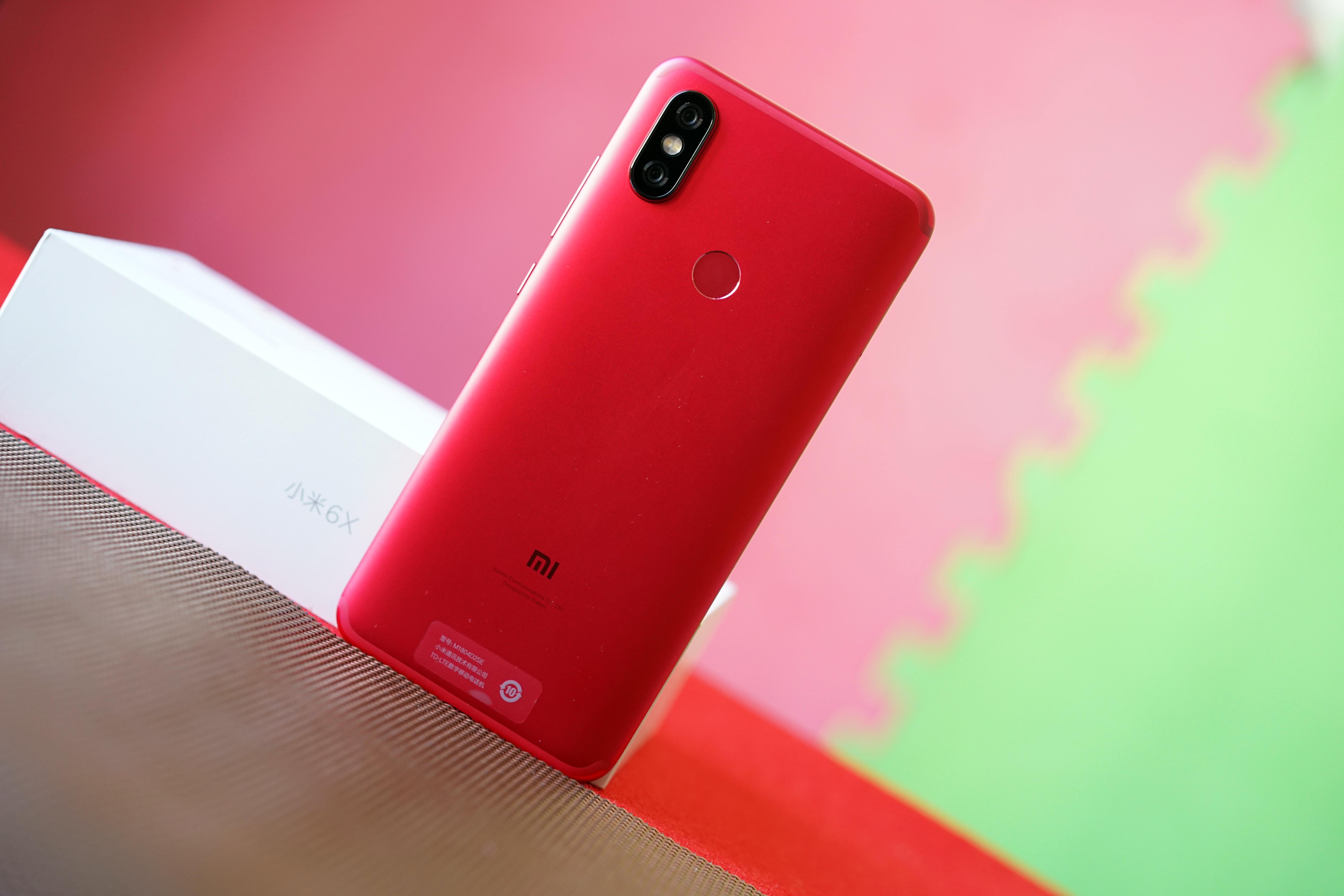 千元机具备旗舰机型性能,赤焰红小米6x值得拥有吗?