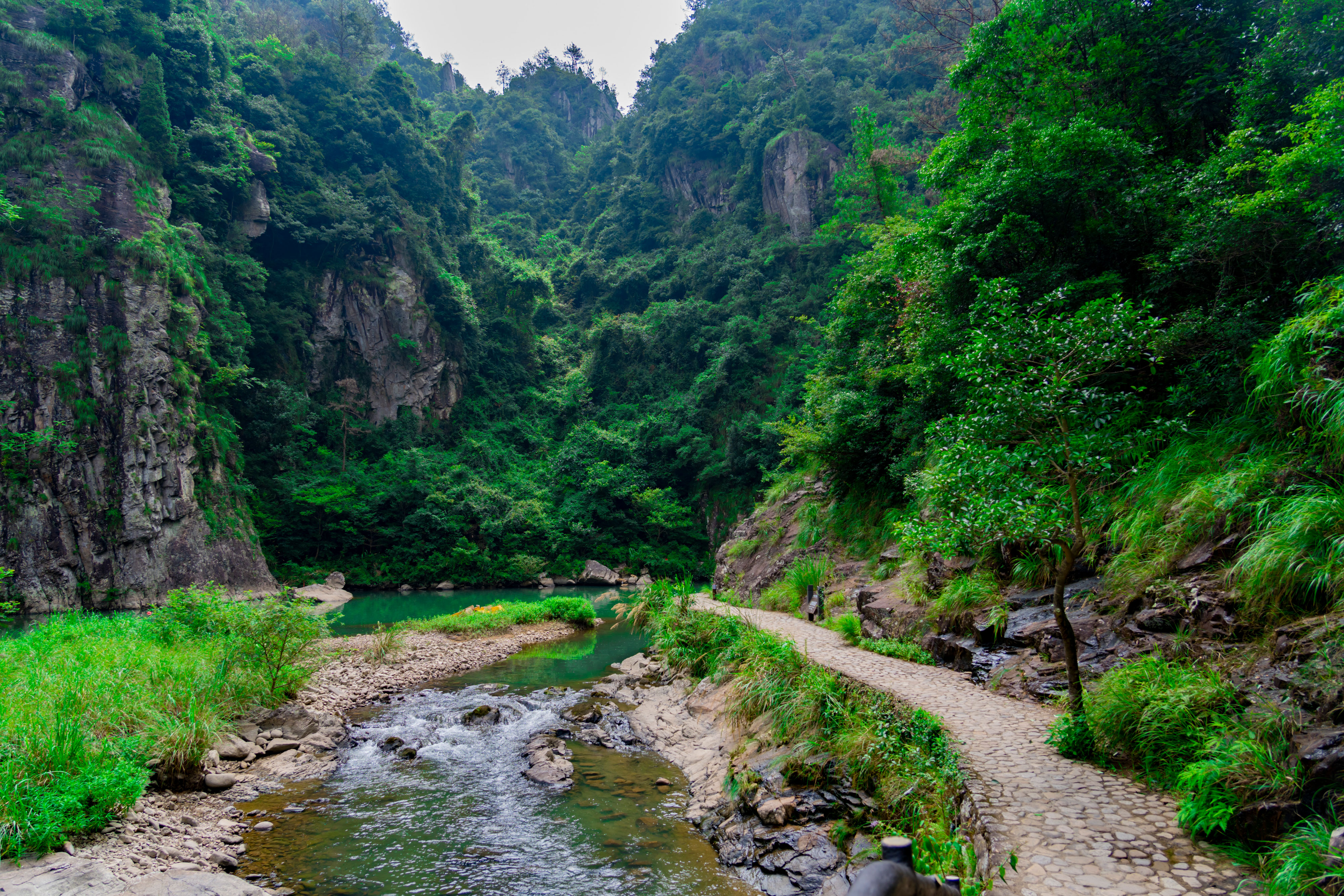 楠溪江石桅岩景区:绿宝石般的溪流,诗情画意般的田园风光!