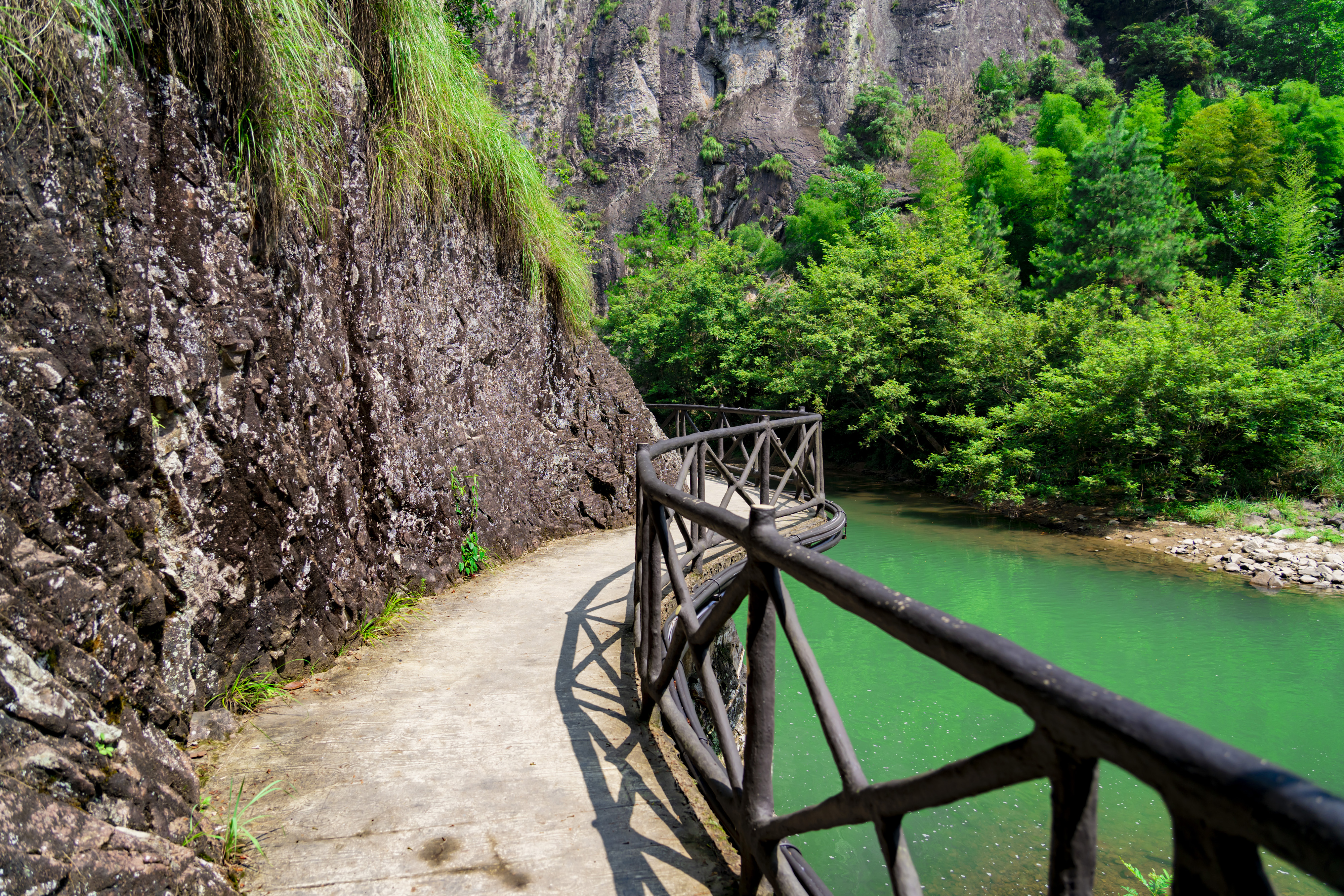 楠溪江石桅岩景区:绿宝石般的溪流,诗情画意般的田园风光!