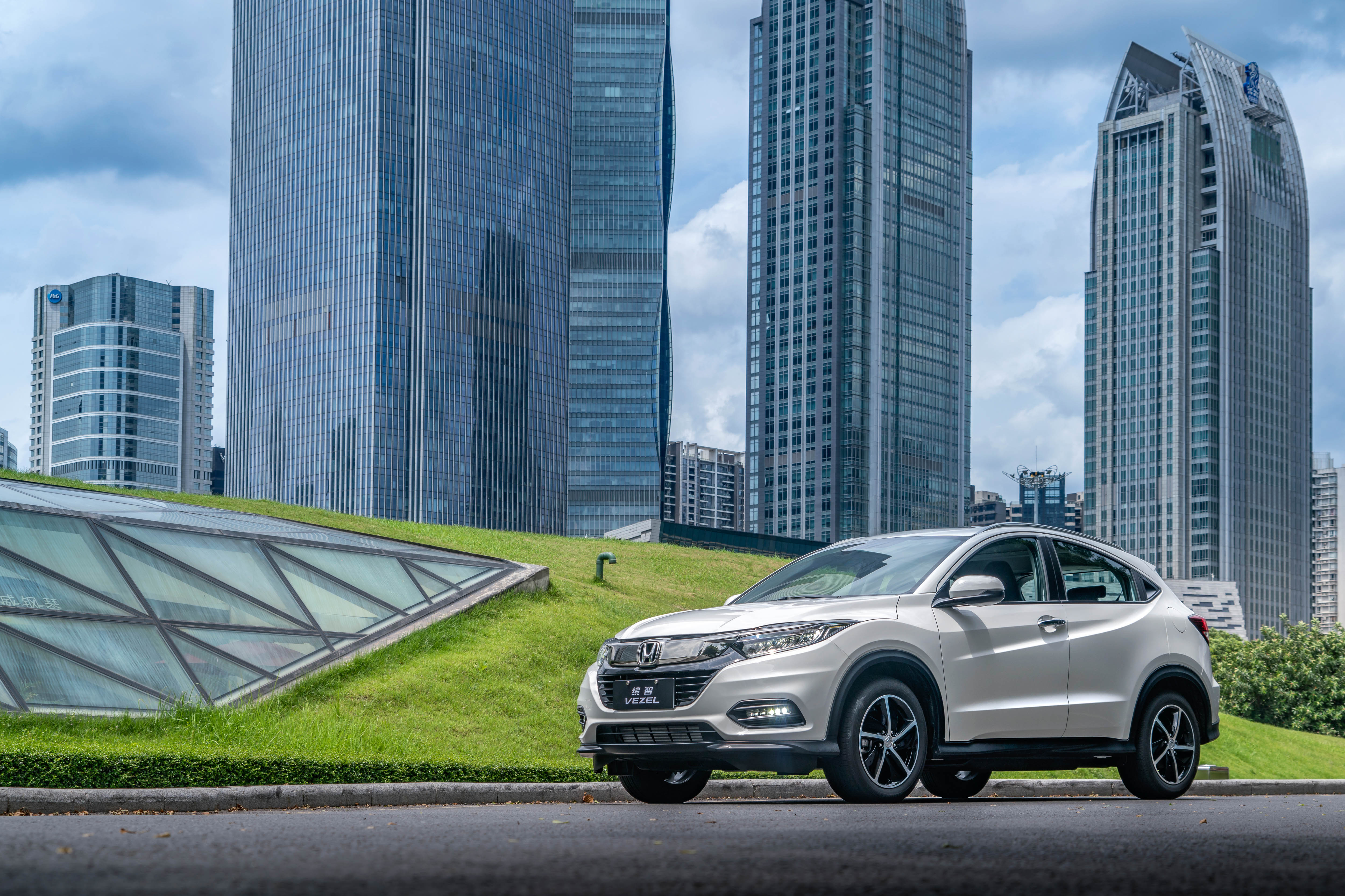 广本全新缤智到店实拍15t全新地球梦才是杀手锏