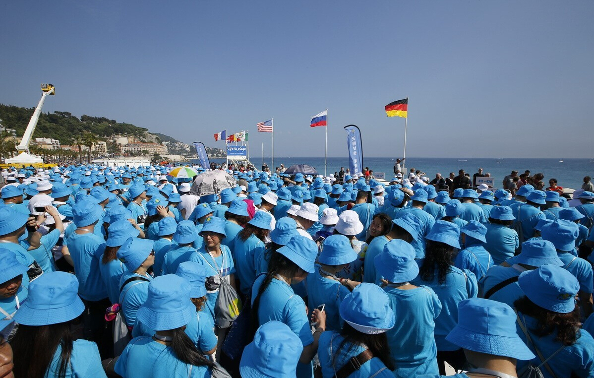大连黑导游逼游客掏钱拒退还导游形象越来越差还是不报团了吧