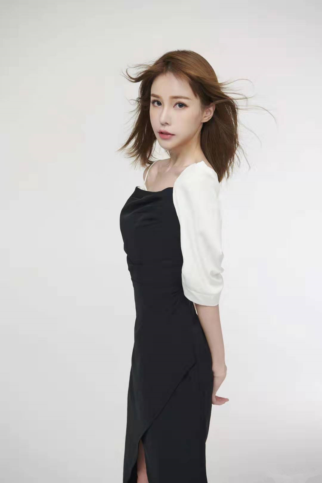 虎牙和平精英挑战赛包子发挥出色成daem晋级路上的大腿