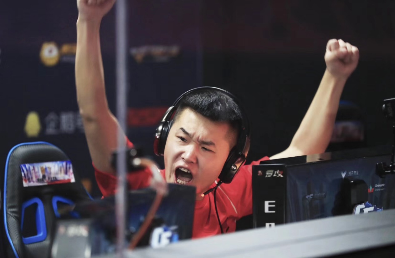 从打职业开始就一直在汉宫,被誉为"汉宫之魂",你为什么能坚守初心呢?