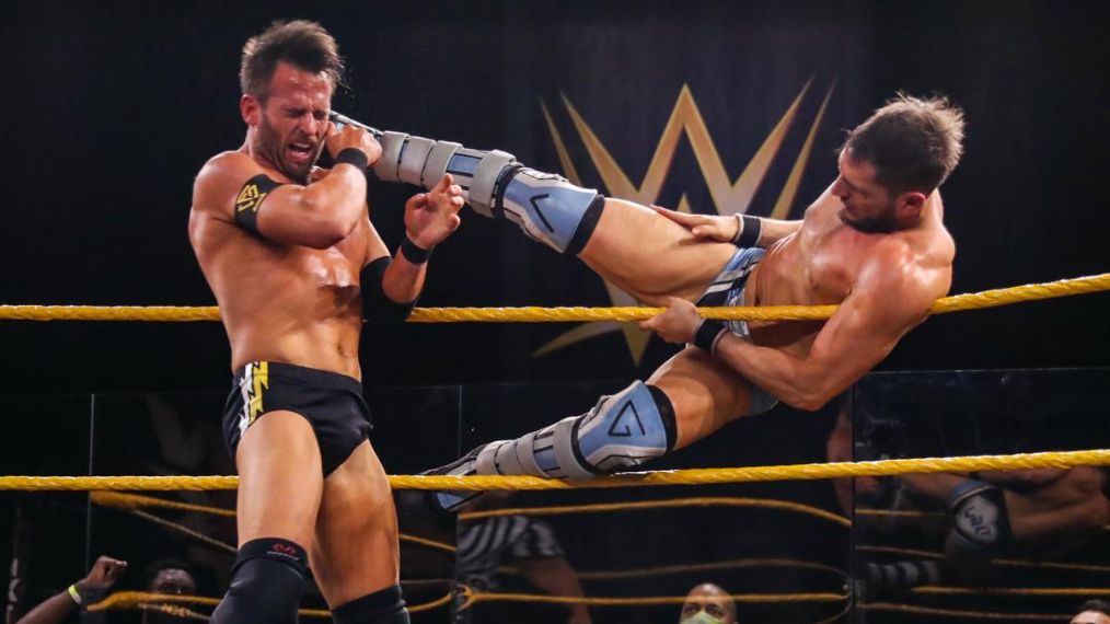 AEW与NXT收视双双划水,AEW顺应自然法则能否复刻当年的WWF?