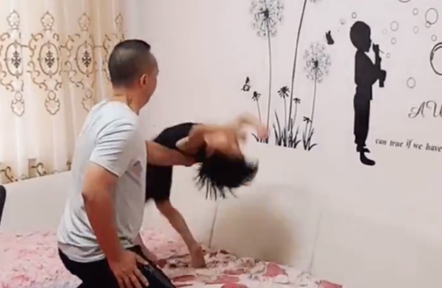 惊呆!5岁女童1分钟做80个后手翻是怎么回事?具体什么情况?