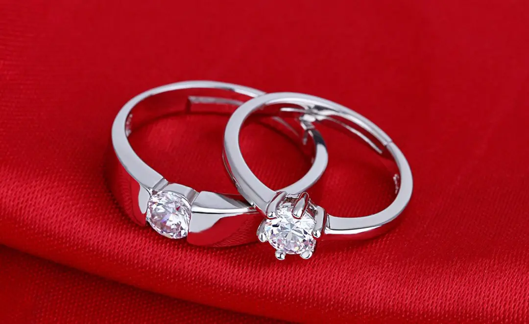 幽美塔罗牌占卜爱情：我和他会结婚吗？