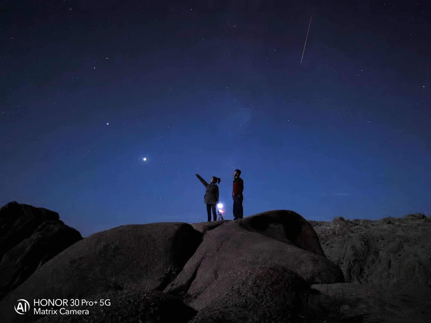 这封影像情书，让我感受到王家卫爱情电影里的爱情味道-锋巢网