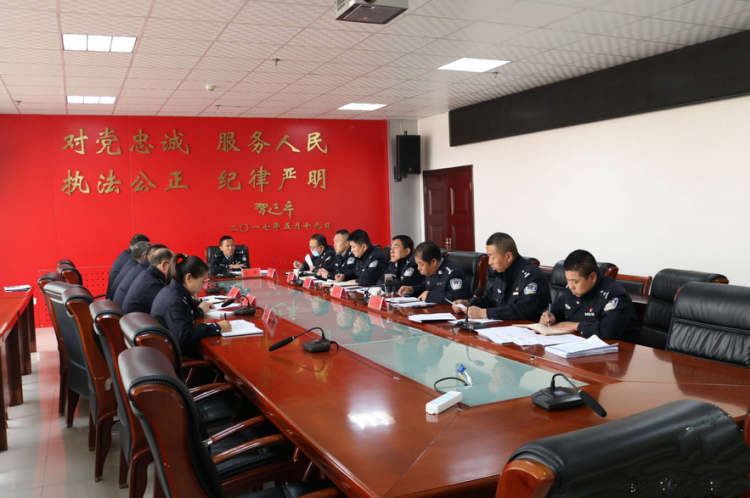 米脂县公安局召开校园安全保卫工作推进会