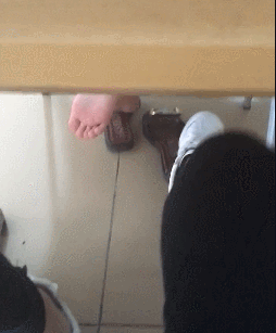 搞笑动图：你的沙雕女朋友已上线！