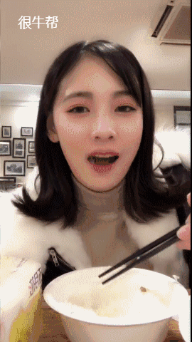 美女邪恶图GIF：看来还没有见识过我真正的坏！