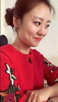 美女性感动态图：力太大问一下，你还缺男朋友不