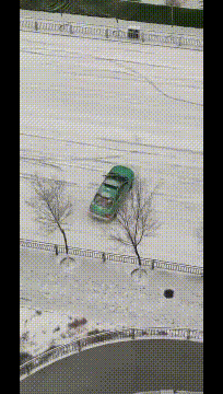 爆好笑的动图：二师兄，你也太不经撩了！