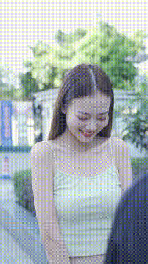 美女邪恶GIF图片：有车的朋友，请问这是在调什么？