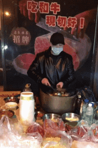 有趣的GIF图片：这几位妹子不会是四胞胎吧！