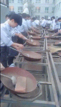 搞笑动态图图片：不是我吹，他比我写的好百倍