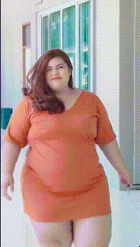 爆笑GIF：只想知道是新郎还是伴郎！