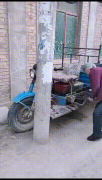 爆笑gif趣图：大家快来看看，这孩子是什么级别的！