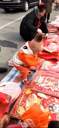 爆笑动图GIF:新一代鸭王出场,必定四射光芒!