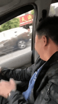 搞笑GIF动图：现在结婚都这么内涵的吗！
