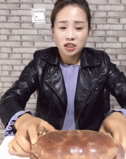 搞笑动态图：以为是沙雕，其实是王者