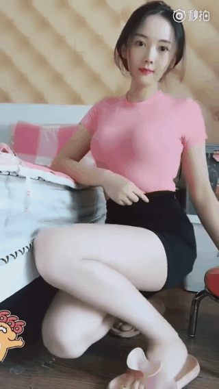 美女另类邪恶GIF：老婆娶大了 美女动图 第4张