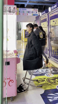搞笑GIF：老二的日子也不好过啊！！