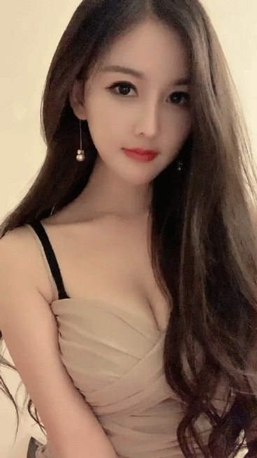 邪恶美女动态GIF图片：这身材无可挑剔 美女动图 第5张