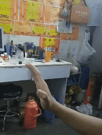 搞笑动态趣图：鱼竟然也会生气！