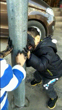 爆笑GIF趣图：中年男人现状，非常真实了！